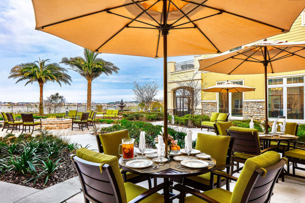 Beautiful patio at Azpira at Windermere in Windermere, Florida | Pathway to Living