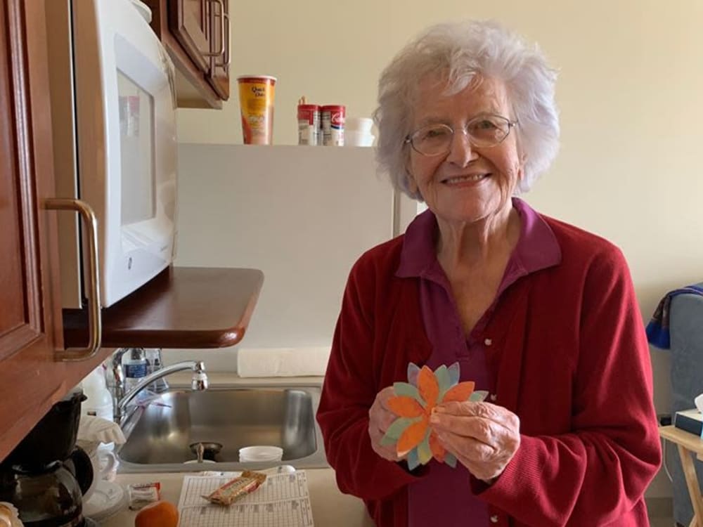 Resident crafting at Victory Centre of Bartlett