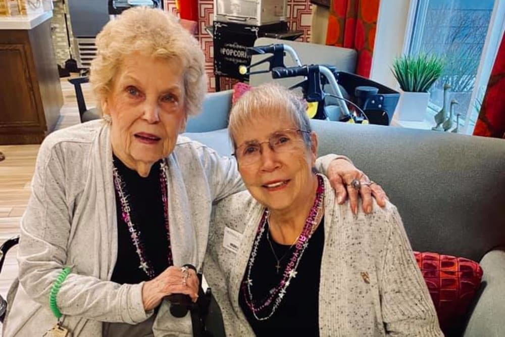 Residents at Azpira Place of Lake Zurich in Lake Zurich, Illinois