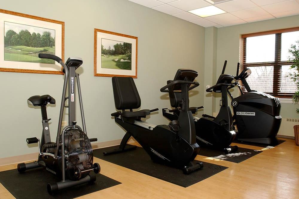 Fitness Center For Seniors at Victory Centre of River Oaks in Calumet City