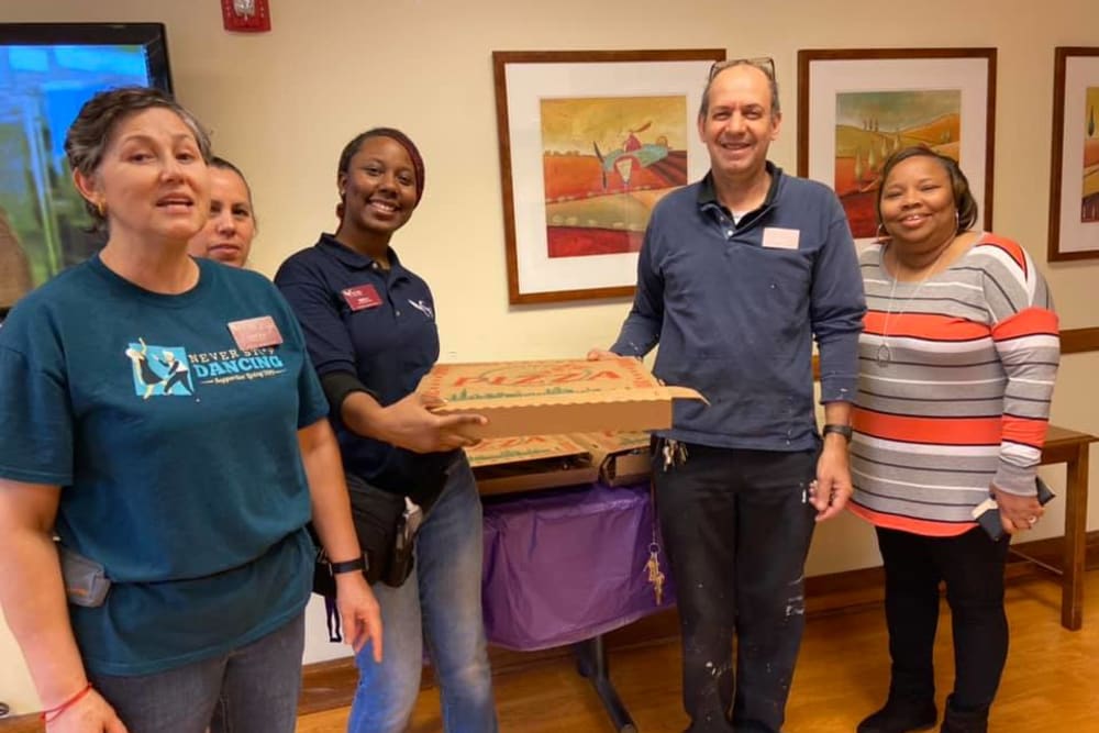 Pizza party at Victory Centre of South Chicago 