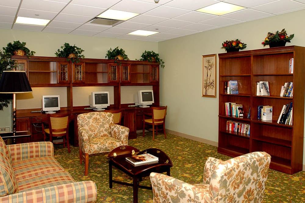 Computer Access For Seniors at Victory Centre of River Oaks in Calumet City