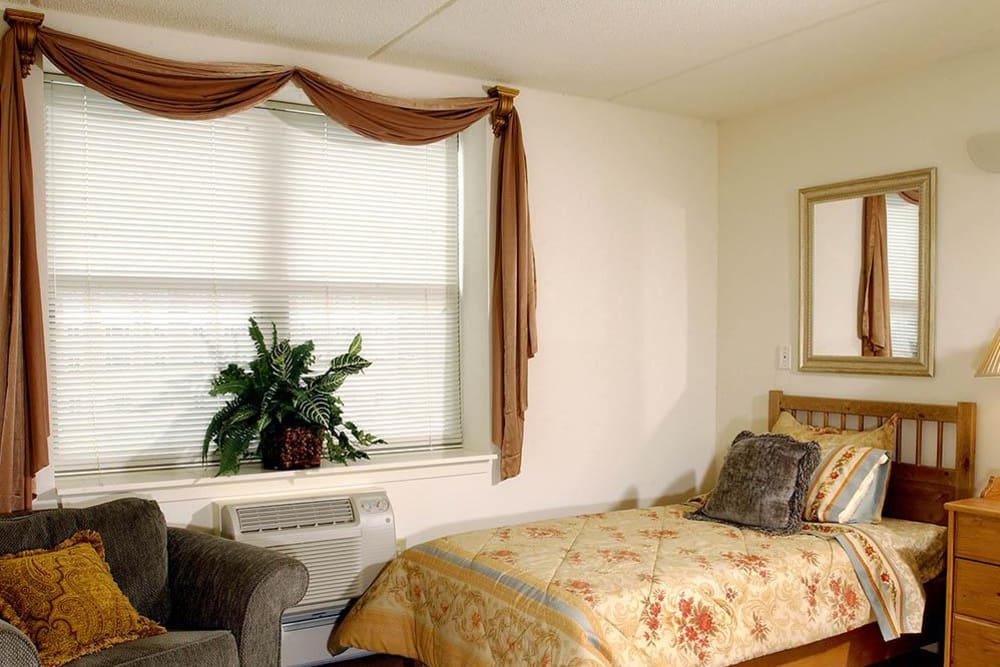 Senior Living Model Bedroom at Victory Centre of River Woods in Melrose Park