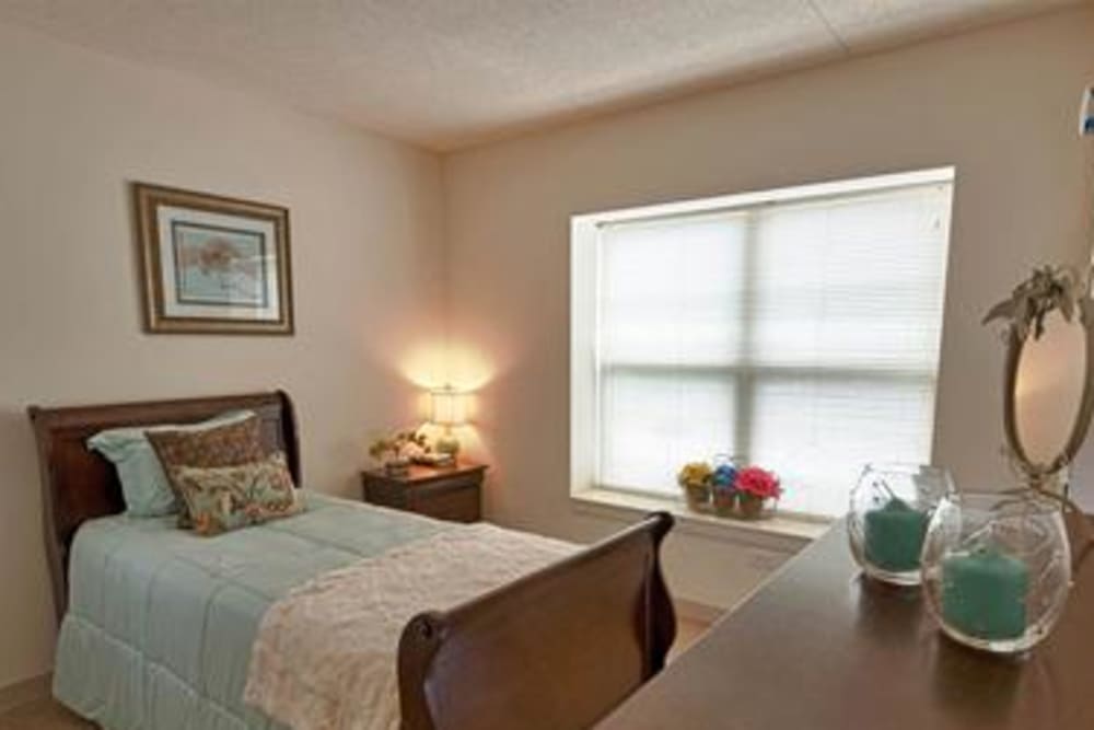 Well decored bedroom at Victory Centre of Vernon Hills