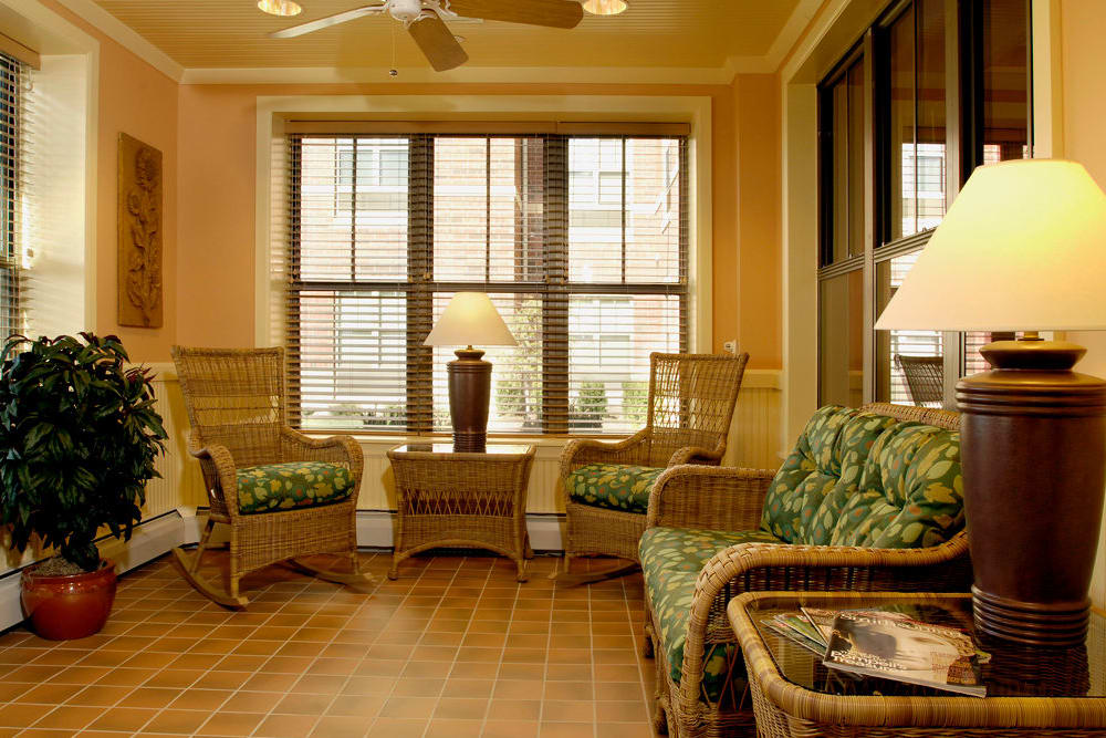 Lounge at Victory Centre of Sierra Ridge in Country Club Hills