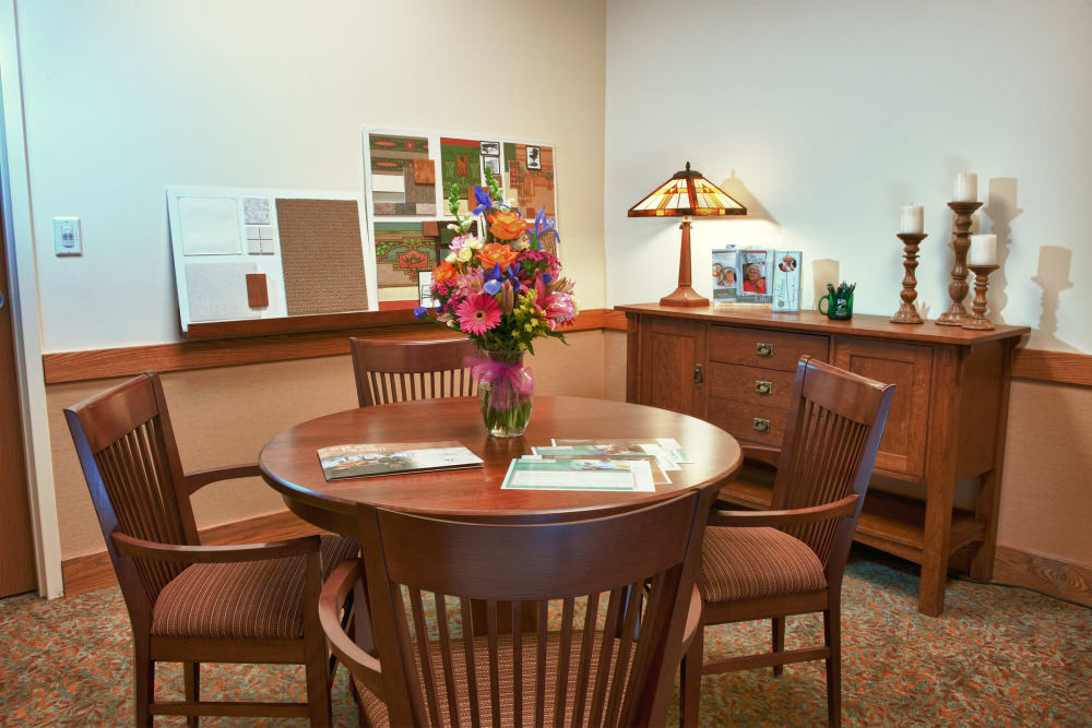 seating area with table and chairs
