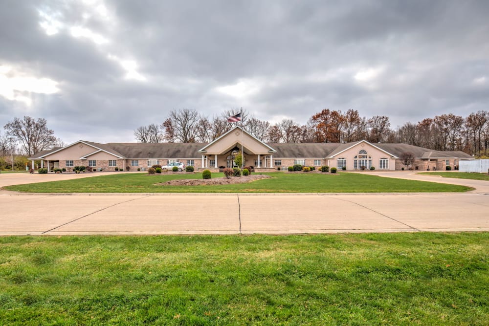Front of upscale senior living facility at Brookstone Estates of Paris in Paris, Illinois