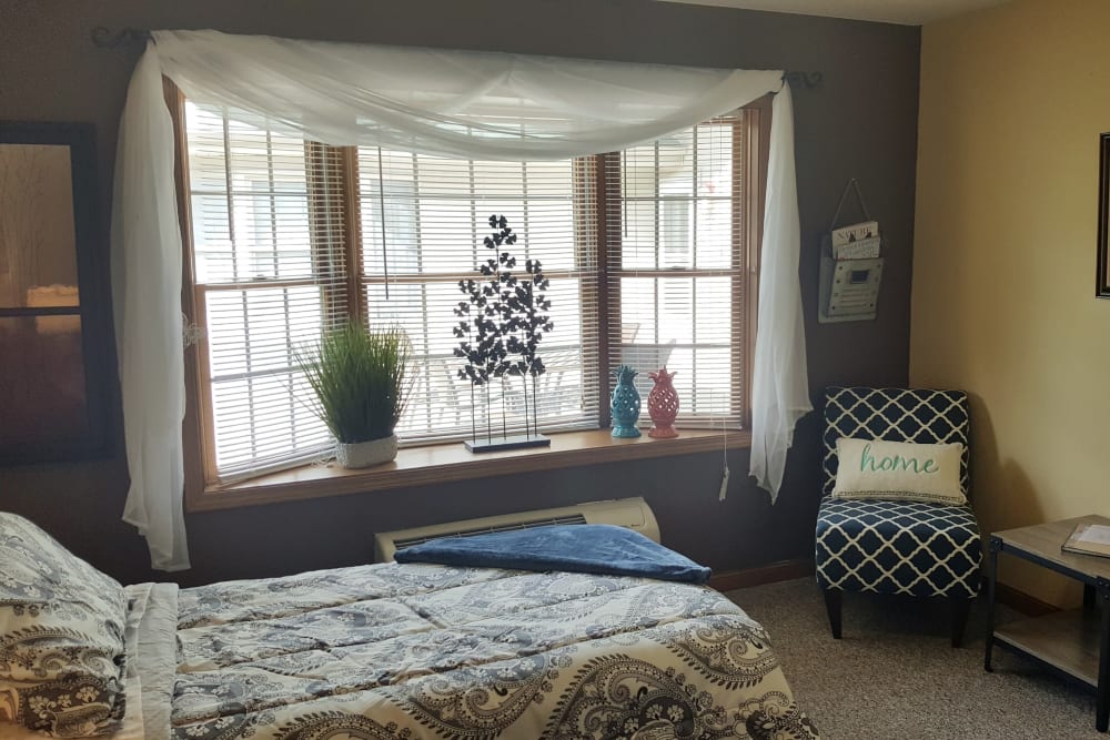 Bedroom area at Brookstone Estates of Harrisburg in Harrisburg, Illinois.