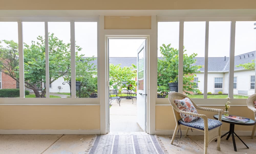 Assisted-Living-Memory-Care-Azpira-Place-Breton-Sunroom