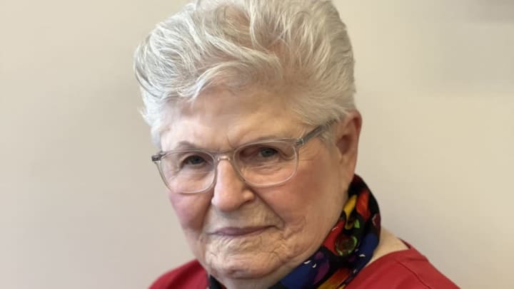Artist and resident Sue Martens shares her journey with photography at assisted living community in Vernon Hills