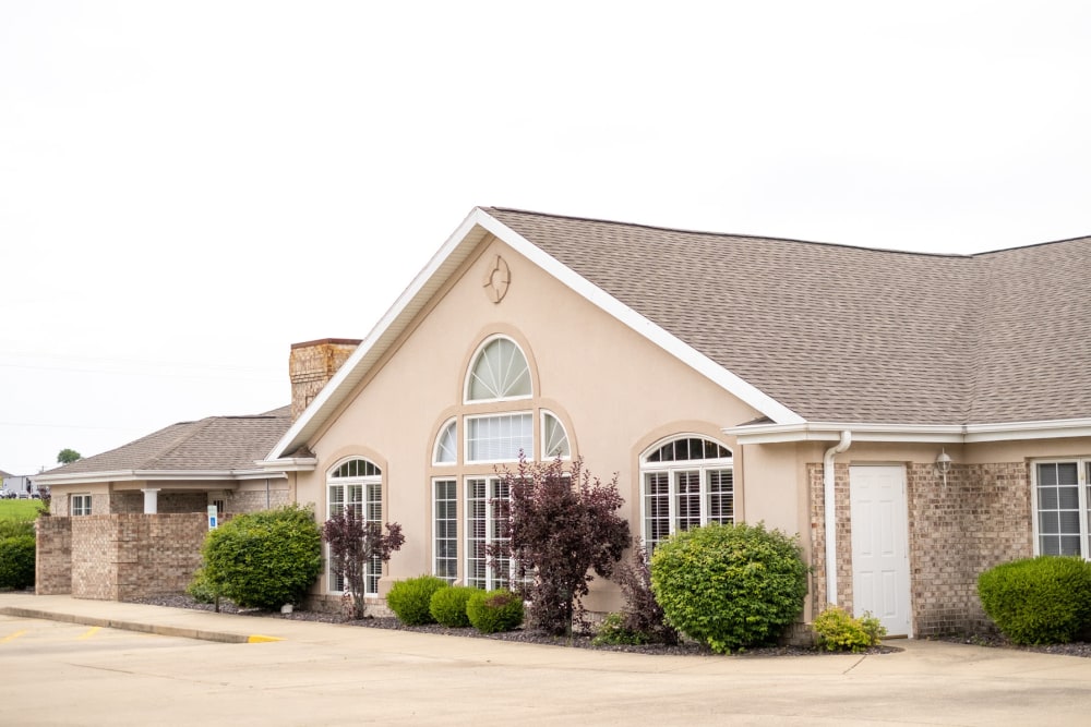 Charming and quaint front entrance at Brookstone Estates of Vandalia in Vandalia, Illinois