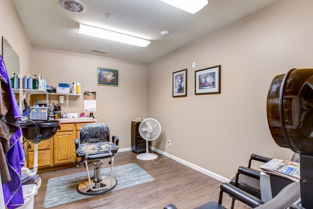 Salon at Brookstone Estates of Rantoul in Rantoul, Illinois