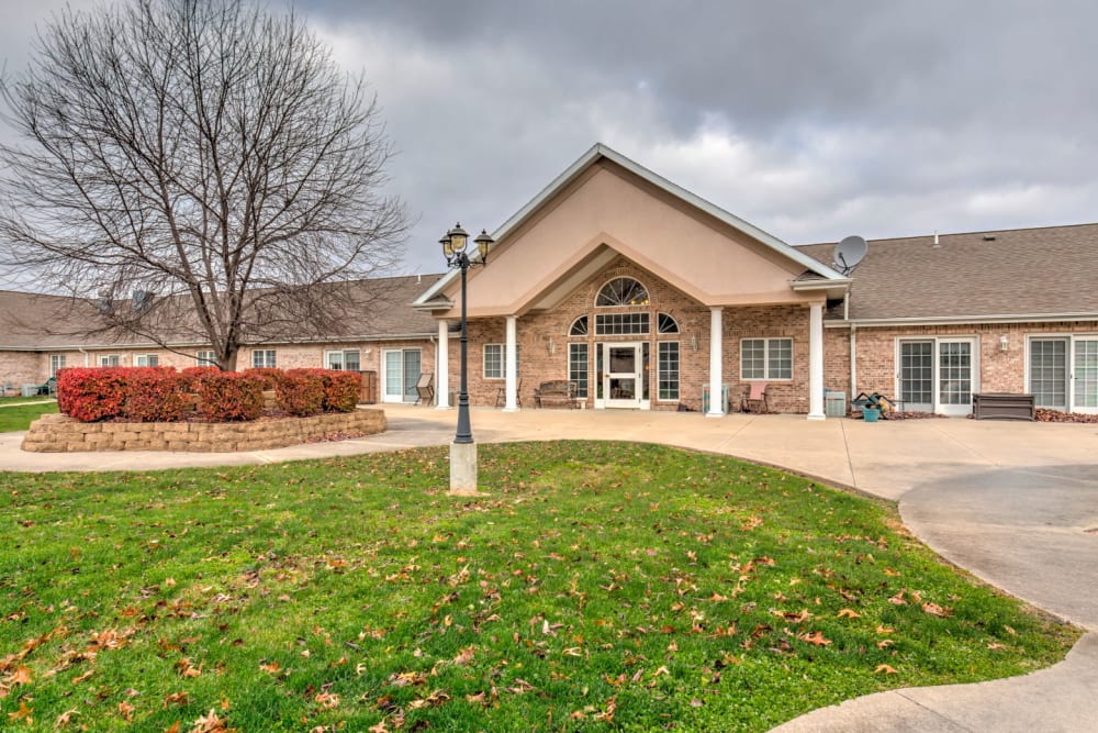 Front entranceway at Brookstone Estates of Paris in Paris, Illinois